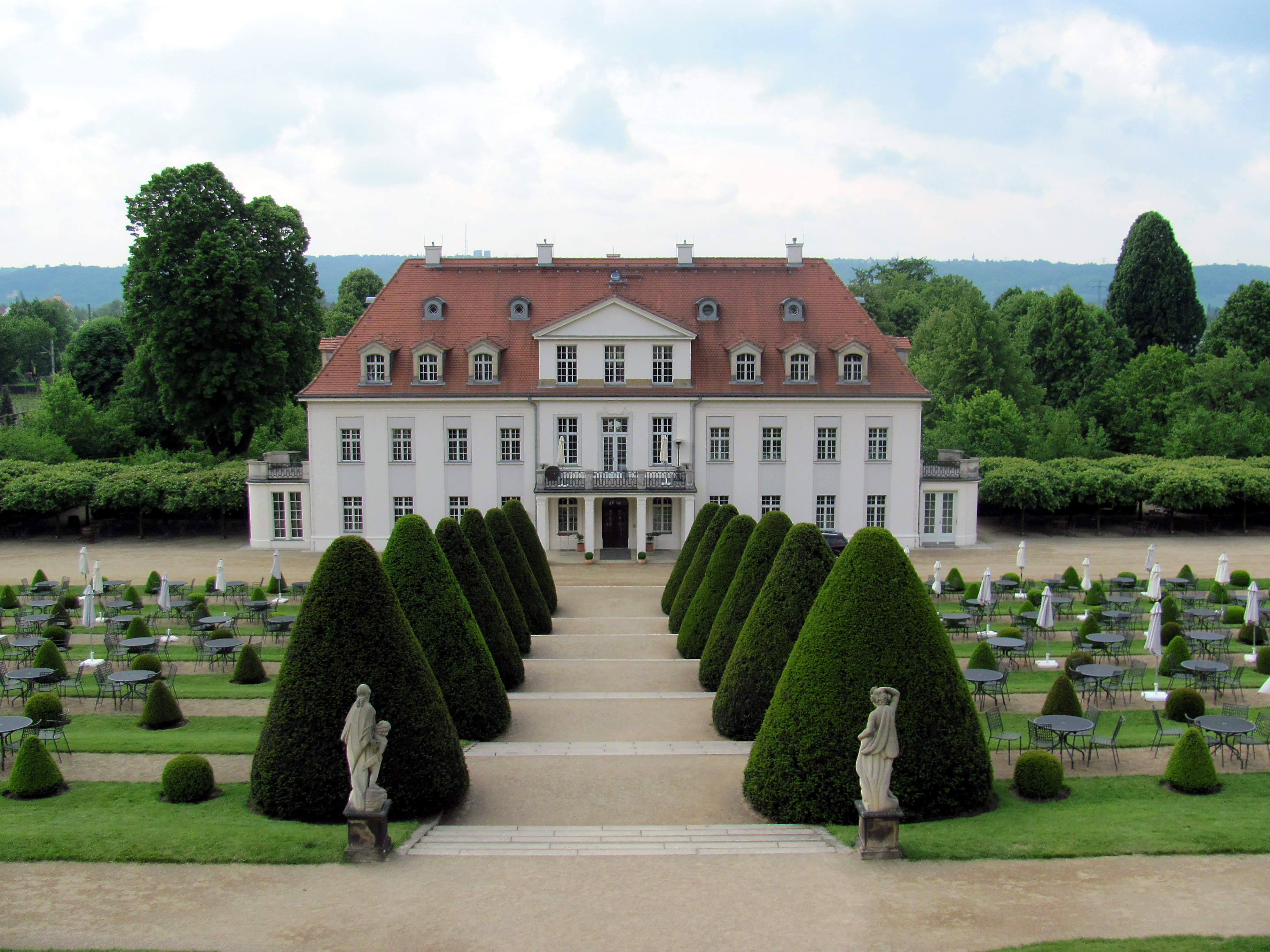 Schloss Wackerbarth Bergseite | © Jbergner | https://de.wikipedia.org